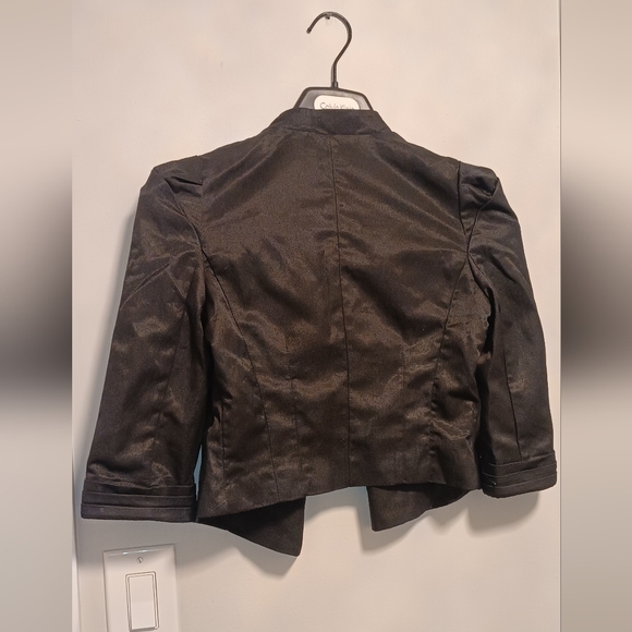 Ladies jacket - Picture 2 of 2